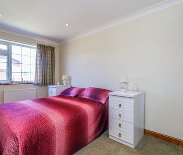 Marriott Grove, Wakefield - Photo 6