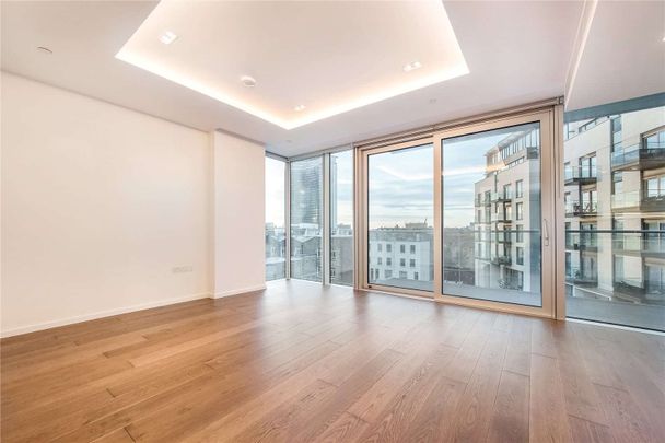 Two bedroom apartment with balcony in Lillie Square. - Photo 1