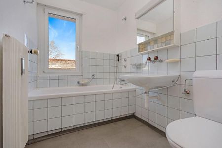 Grosszügige 5.5-Zi-Wohnung an zentraler Lage - Photo 5