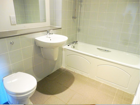 Golate Court, CARDIFF - Photo 5