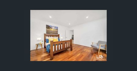 Stylish & Spacious Family Home in a Prime Location! - Photo 3