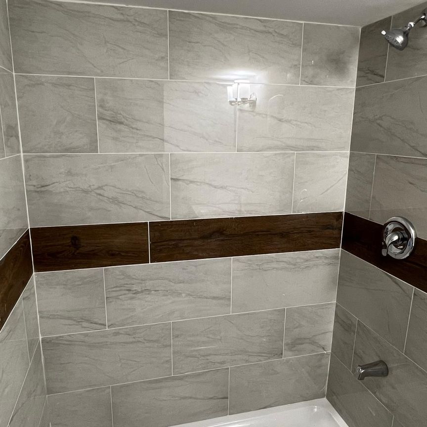 For Lease - 1423 Lawson Road Unit# Lower unit, London North, Ontario - Photo 1