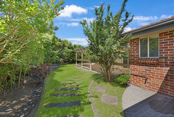 BEAUTIFUL FAMILY HOME - Photo 1