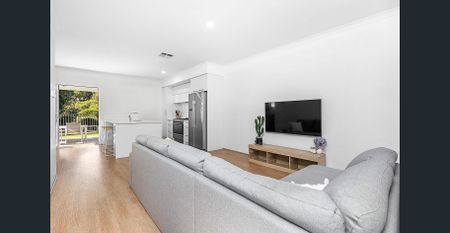 SIMPLY STUNNING SUCCESS - Photo 4