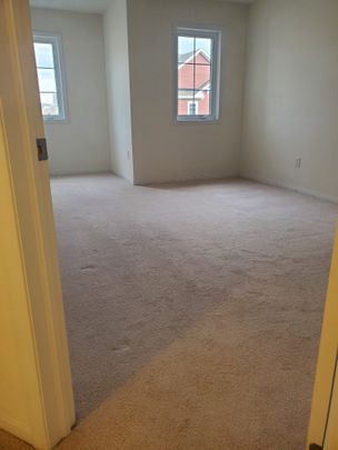 For Lease - 3 Berkshire Avenue, Wasaga Beach, Ontario - Photo 1