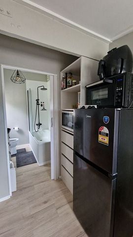 Furnished self contained unit on lifestyle block - Photo 5