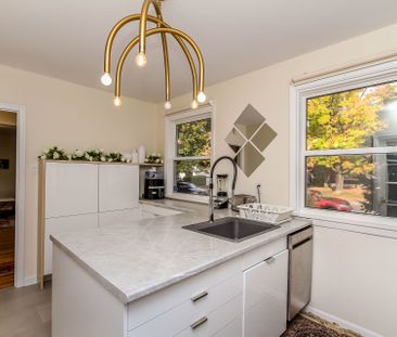 For Lease - 2034 Saunderson Drive Unit# A, Elmvale Acres and Area, ... - Photo 1