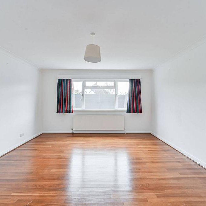 5 bedroom detached house to rent - Photo 1