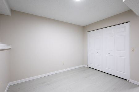 1 - 4528 75 Street Northwest, Calgary - Photo 5