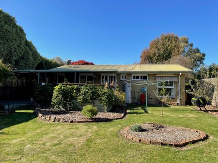 14 Farrell Street, New Gisborne - Photo 5