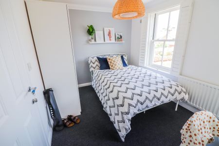 Walking Distance to Town Lancer - Photo 3