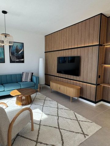 Luxury penthouse for rent in Estepona, Andalusia - Photo 5