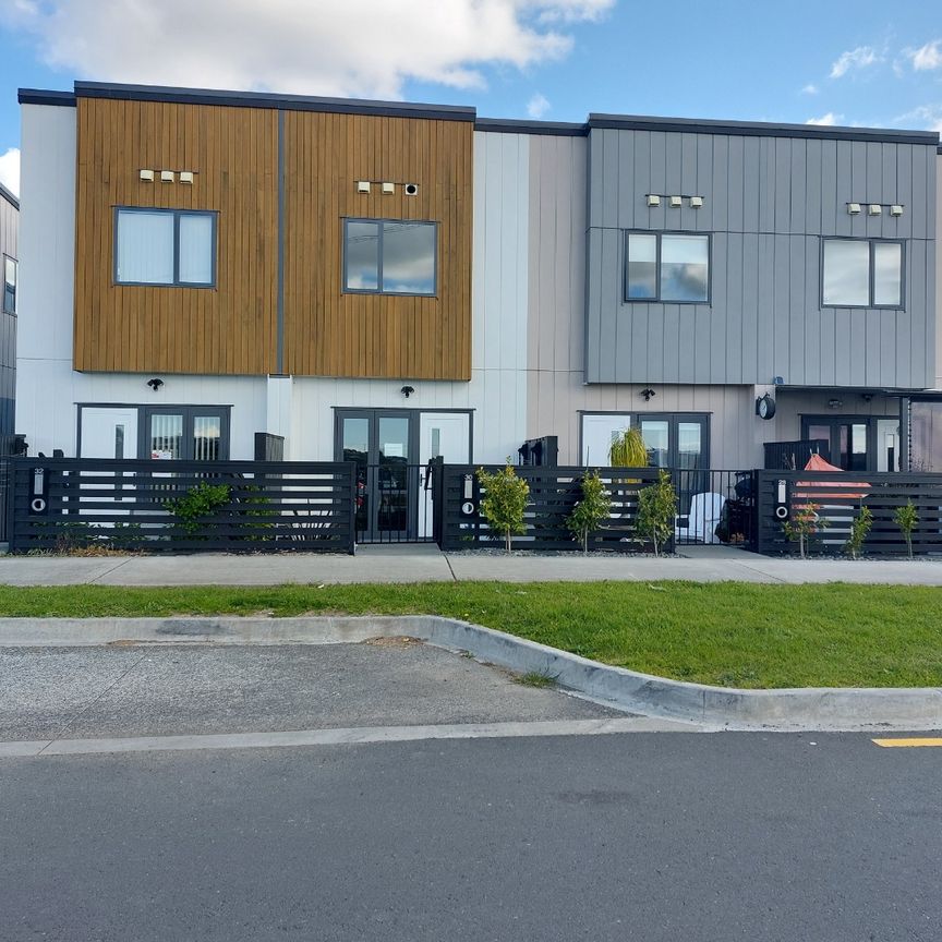 Spacious 3-Bedroom Home in Totara Park - Photo 1