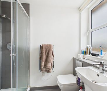 The Courtyard, High Street, Staines-Upon-Thames,TW18 - Photo 6