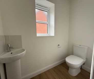 3 bedroom detached house to rent - Photo 5