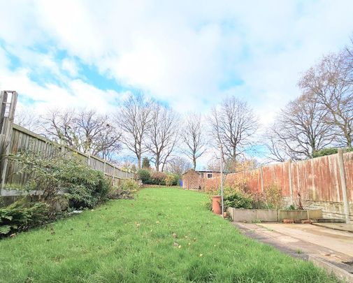 3 bedroom semi-detached house to rent - Photo 1