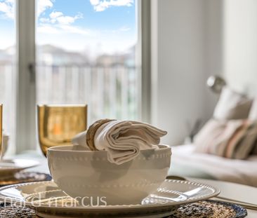 Victoria Road, Feltham - Photo 1