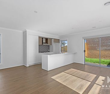 Modern Living Home! - Photo 5