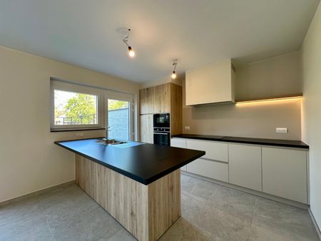 Nieuwbouwwoning in rustige woonwijk - Photo 5