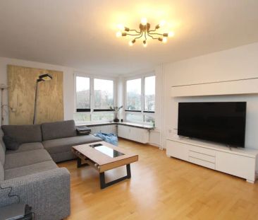 Großzügig geschnittene 2-Zimmer-Wohnung in Kassels Zentrum mit Blic... - Photo 3