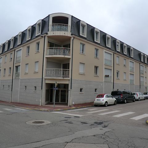 Studio avec parking et cave !! – Rue François Villon, Limoges - Photo 1