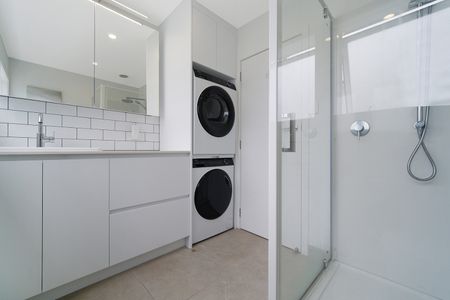 Stylish Epsom Living with Private Backyard - Photo 3