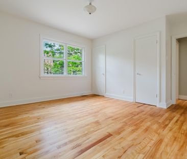 For Lease - 2028 Carling Avenue, McKellar Heights - Glabar Park and Area, Ontario - Photo 6