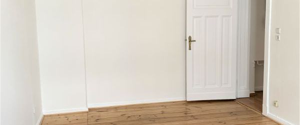 Altbaucharme im Herzen von Steglitz! - Foto 1