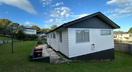 Spacious Home in Quiet Cul-de-Sac - Photo 2