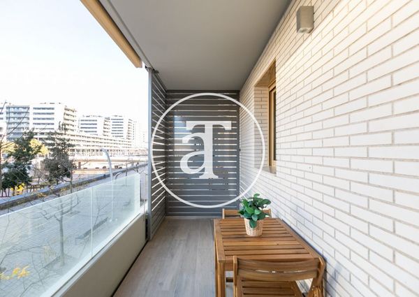 Apartment for rent with 2 bedrooms, studio and balcony in Badalona