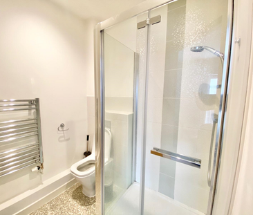 1 bedroom in a house share to rent - Photo 1