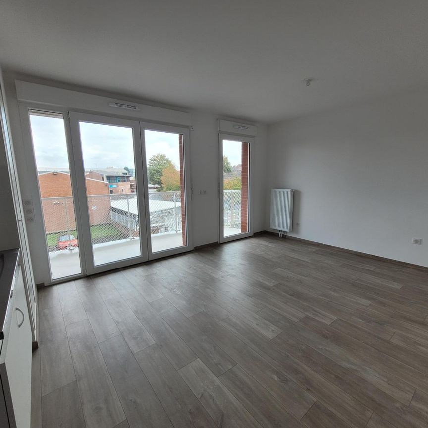 Location Appartement 1 pièce 28m² VALENCIENNES 59300 - Photo 1
