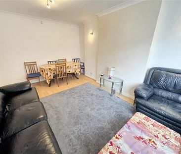 4 bedroom house to rent - Photo 2