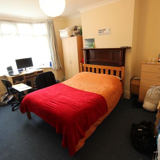 5 bedroom semi-detached house to rent - Photo 1