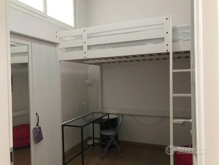 Stanza in appartamento di 60 m² a Milano - Photo 2
