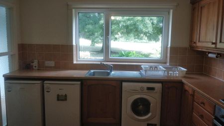 3 bedroom terraced house to rent - Photo 4