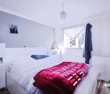Bourneside Crescent, Southgate, N14 - Photo 3
