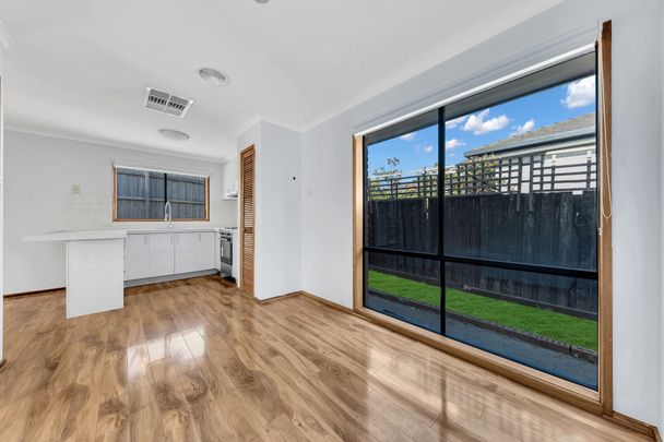 Conveniently Located - Photo 1