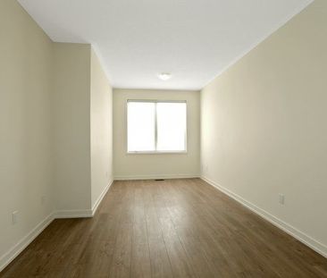 For Lease - 205 Fowley Drive, Oakville, Ontario - Photo 6