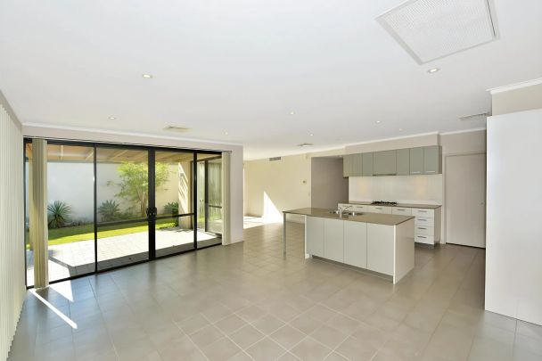 Now Leasing: Impressive Two-Story Home at 15 Malone Loop - Photo 1