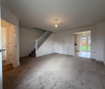 3 bedroom terraced house to rent - Photo 1