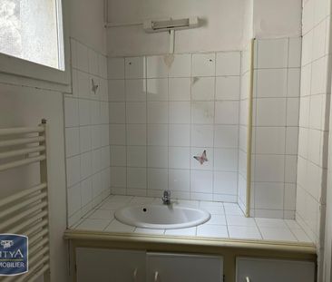 Location Appartement 3 pièces 67m² CARPENTRAS 84200 - Photo 3