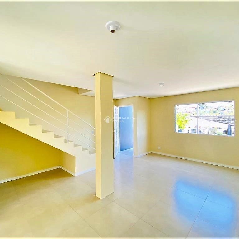 Casa com 2 quartos e 71m² para alugar em Petrópolis, Novo Hamburgo. - Foto 1