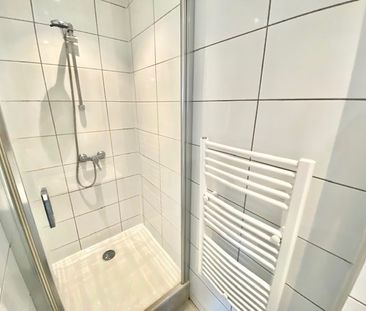 Location Appartement 3 pièces 40m² LYON 3ème - Photo 2