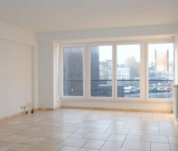 Appartement te huur in Kortrijk voor € 700 met 2 slaapkamers - Photo 6
