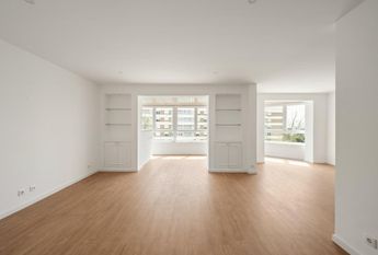 4 Bedroom Apartment with parking, Alto da Barra, Oeiras