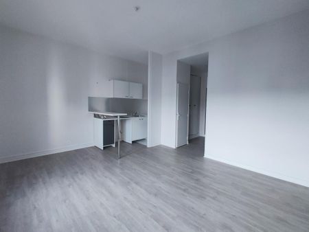 Location Appartement 1 pièce 27m² ROUEN 76000 - Photo 3