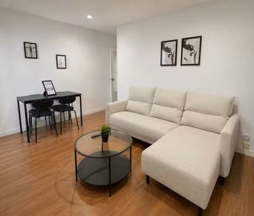 Calle de Cavanilles, Madrid, Community of Madrid 28007 - Photo 1
