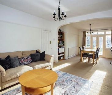 3 Bed Terraced House, Dereham Road, IG11 - Photo 1