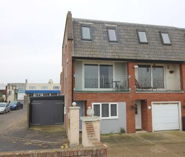 4 bedroom terraced house to rent - Photo 4